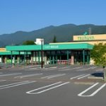 ツルヤ稲荷山店（徒歩23分）
